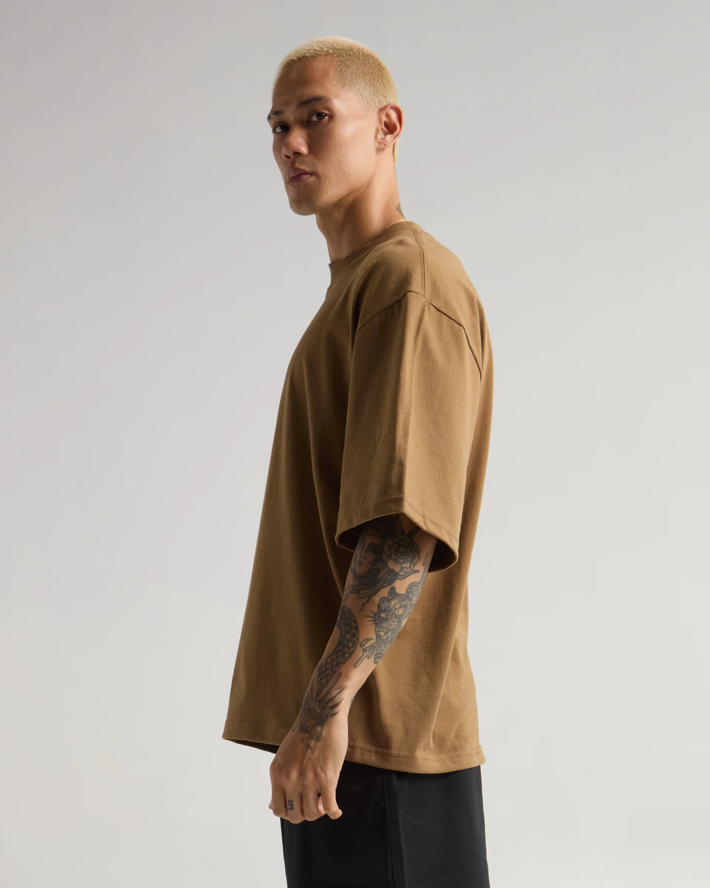 7.5 OZ HEAVYWEIGHT OVERSIZED BAGGY TEE (Caramel Latte)
