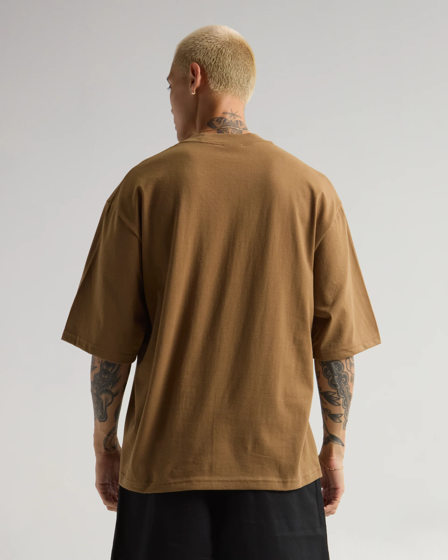 7.5 OZ HEAVYWEIGHT OVERSIZED BAGGY TEE (Caramel Latte)
