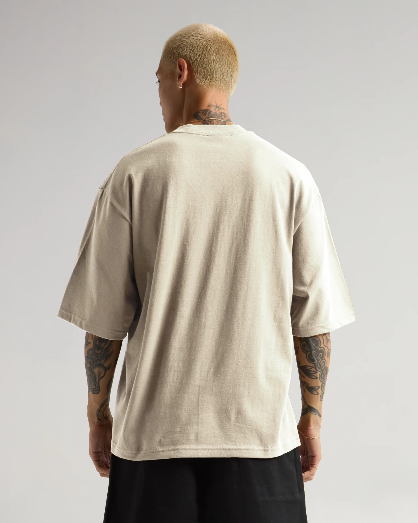 7.5 OZ HEAVYWEIGHT OVERSIZED BAGGY TEE (Off-White)